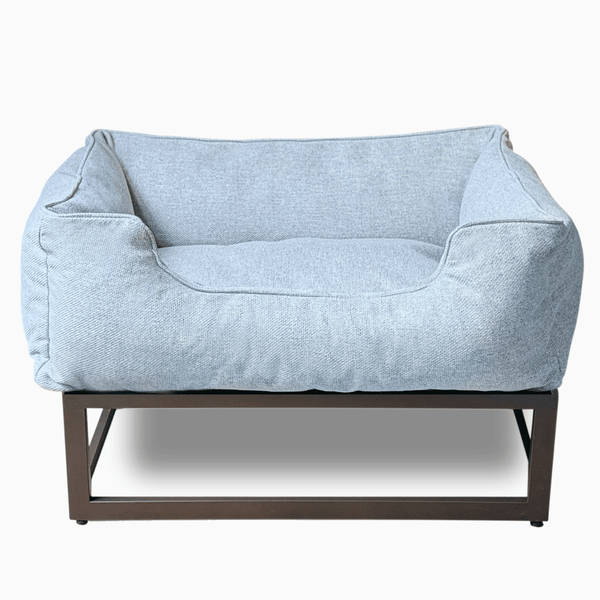 The FÜZI Elevated Dog Bed