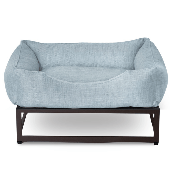 The FÜZI Elevated Dog Bed